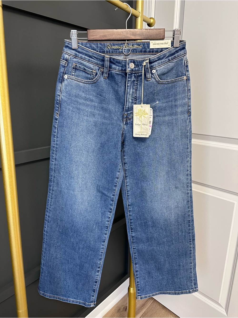 NWT Tommy Bahama Indigo Palm High-Rise Wide Crop Jeans Size 6 - Picture 1 of 8